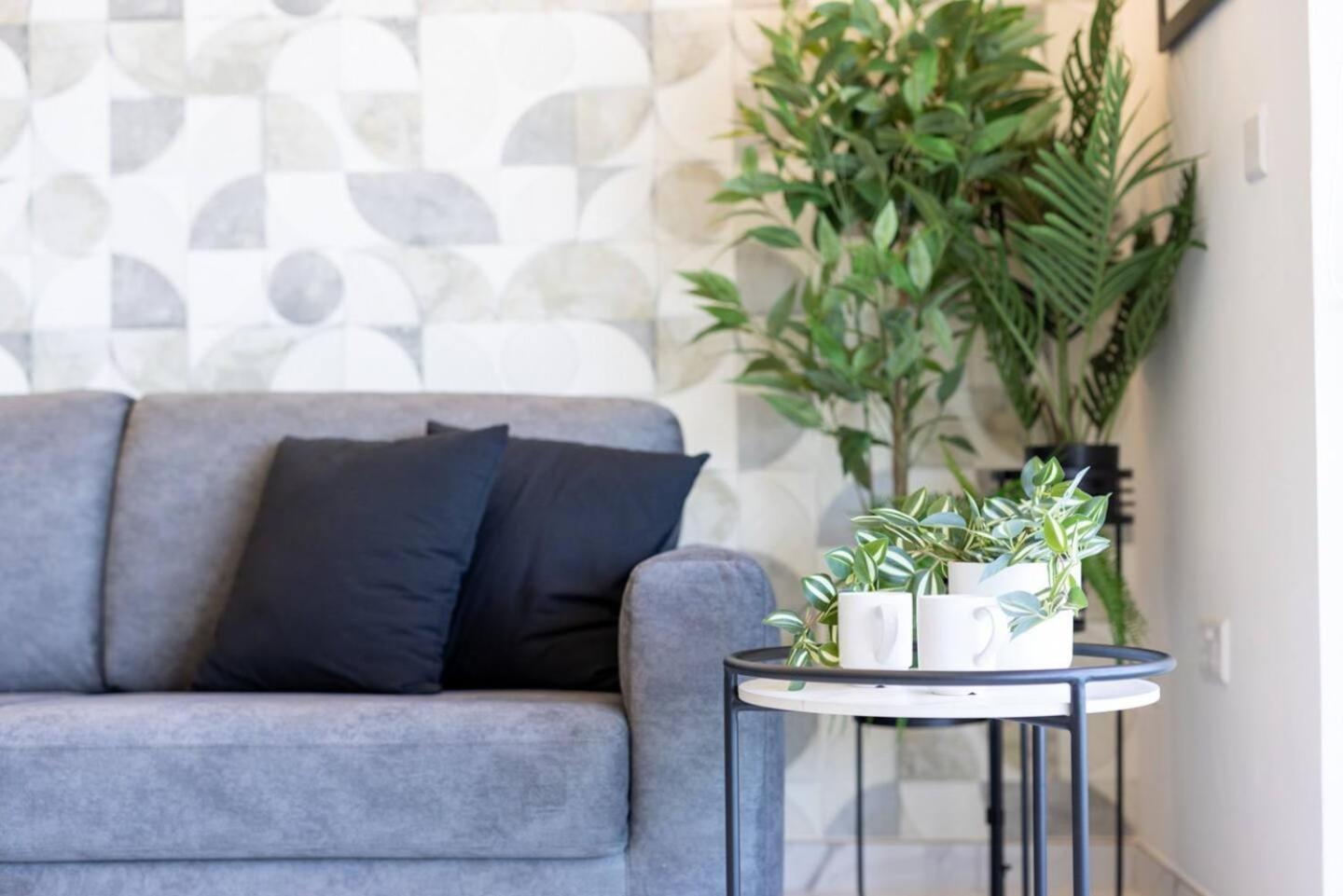 Ivory Suite Seafront With Views!- Fl 15 By Homely 세인트폴스베이 외부 사진